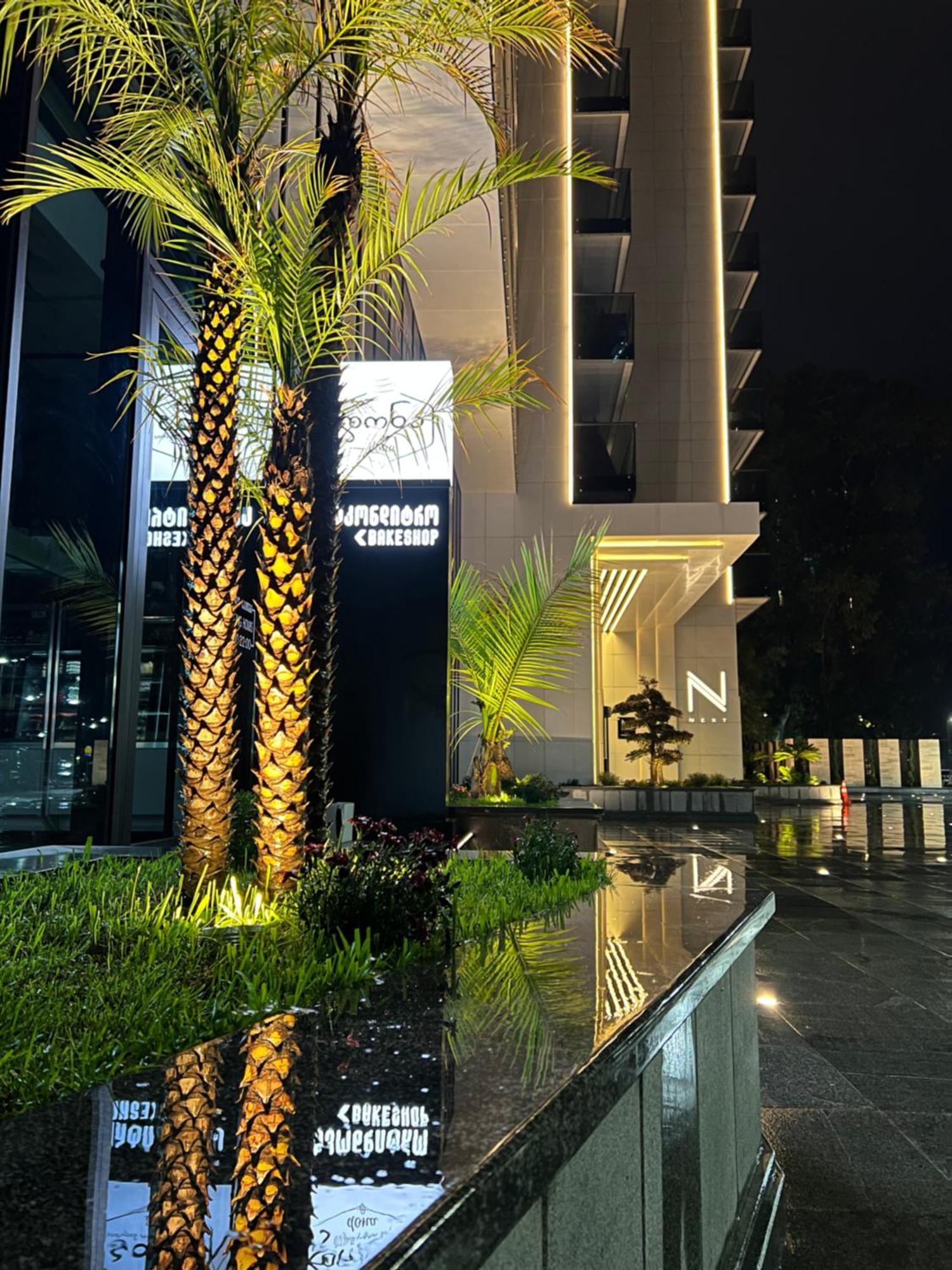 Апартаменти Next With Sea View *